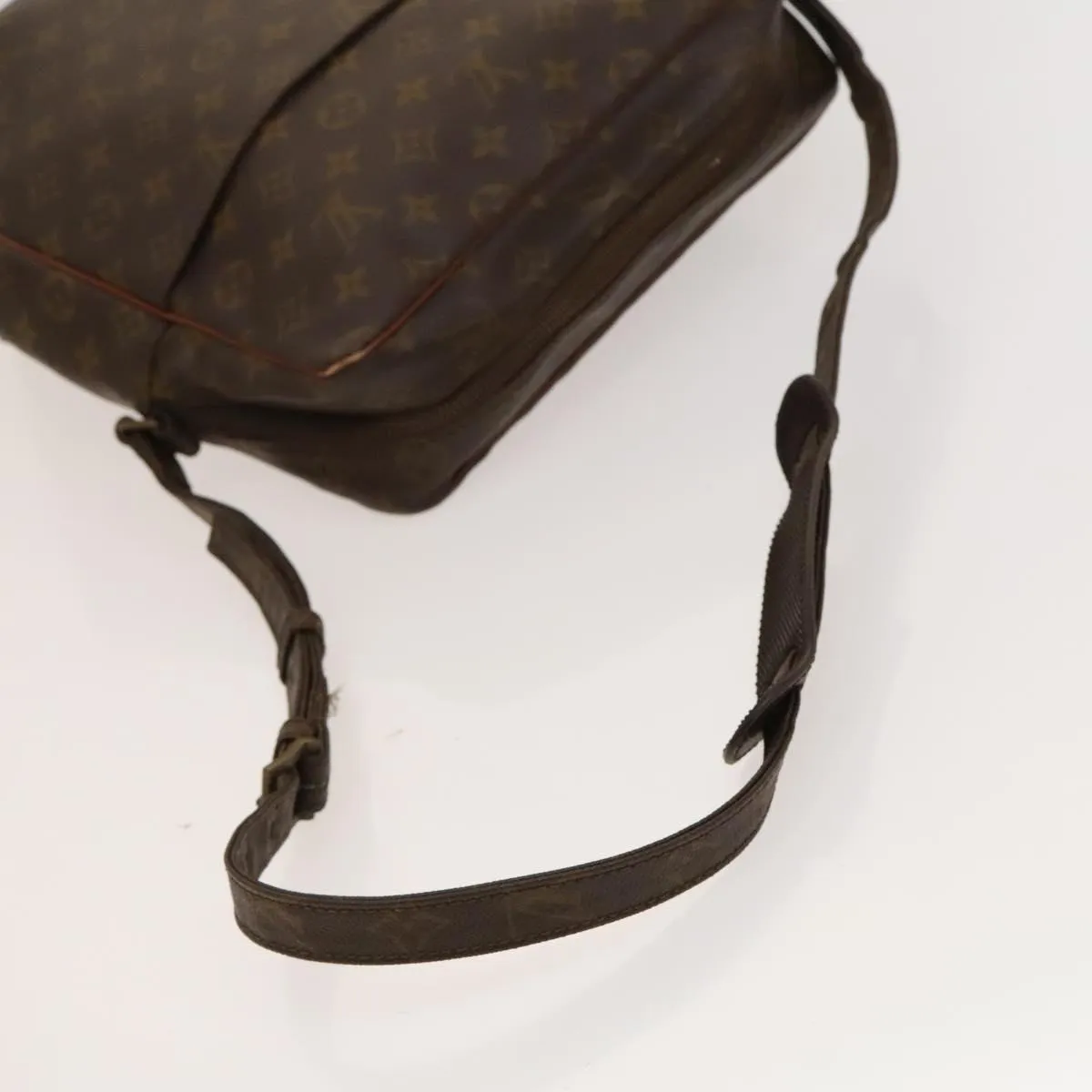 Louis Vuitton Monceau Canvas Shoulder Bag (Pre-Owned)