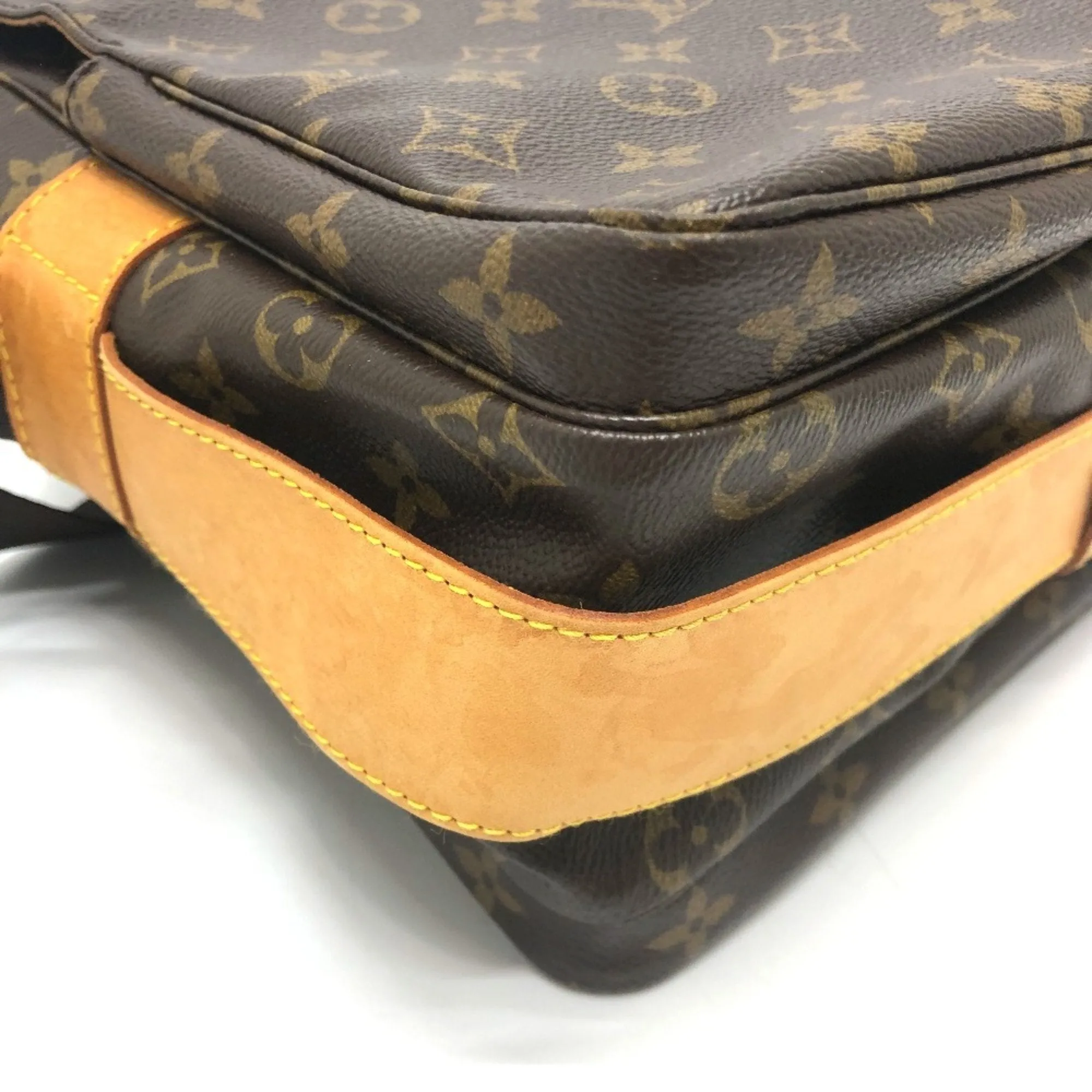 Louis Vuitton Monogram Canvas Messenger Bag Shoulder Bag (Pre-Owned)