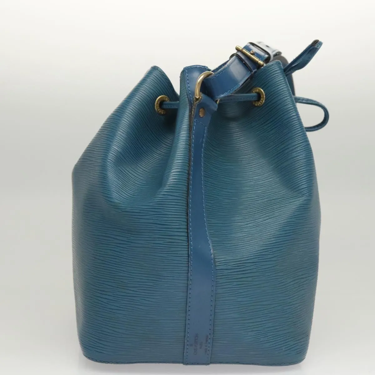 Louis Vuitton No Leather Shoulder Bag (Pre-Owned)