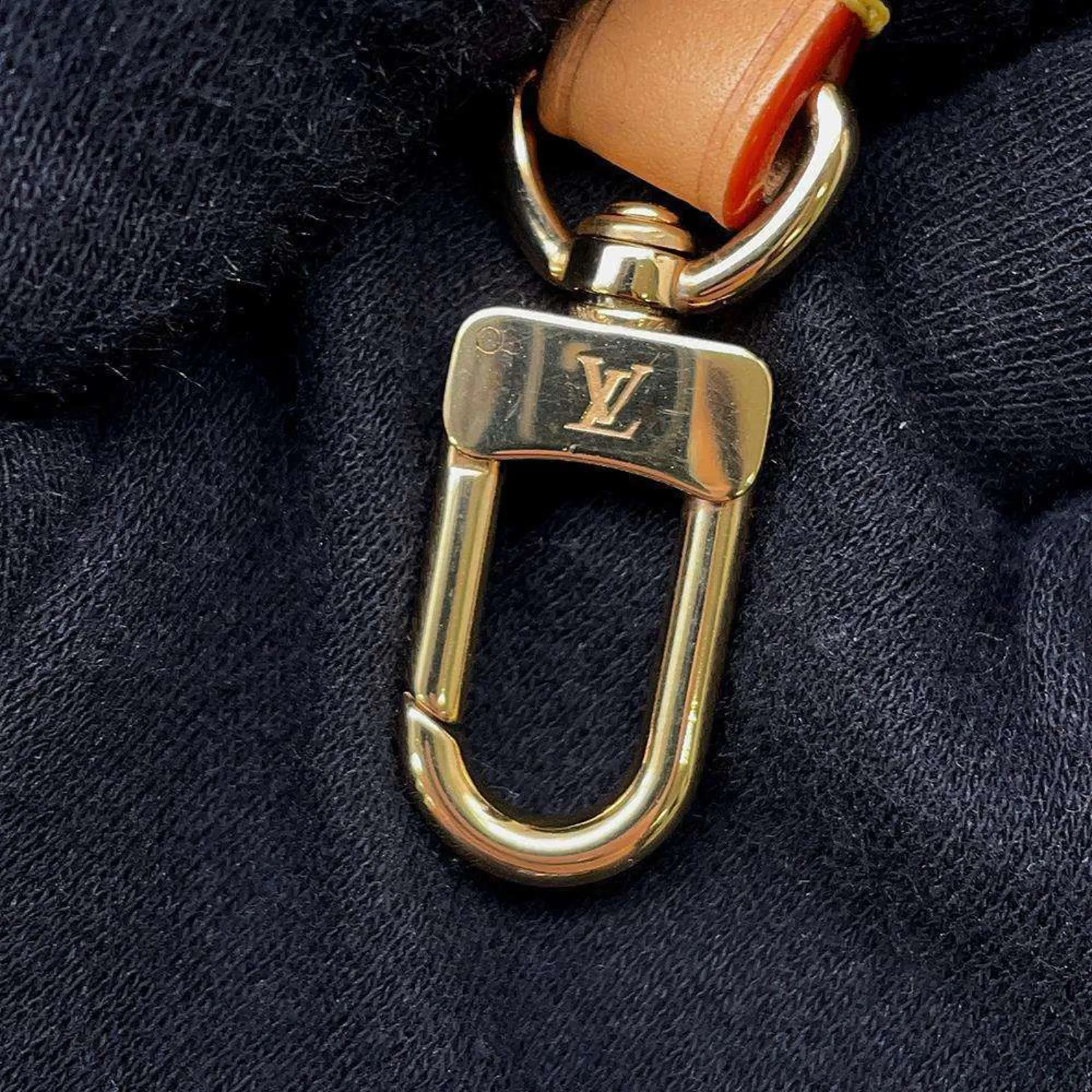 Louis Vuitton Noe Canvas Shoulder Bag (Pre-Owned)