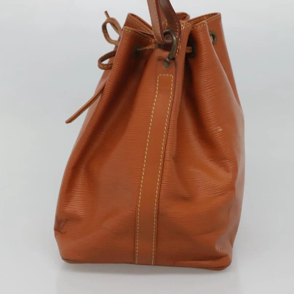 Louis Vuitton Noe Leather Shoulder Bag (Pre-Owned)