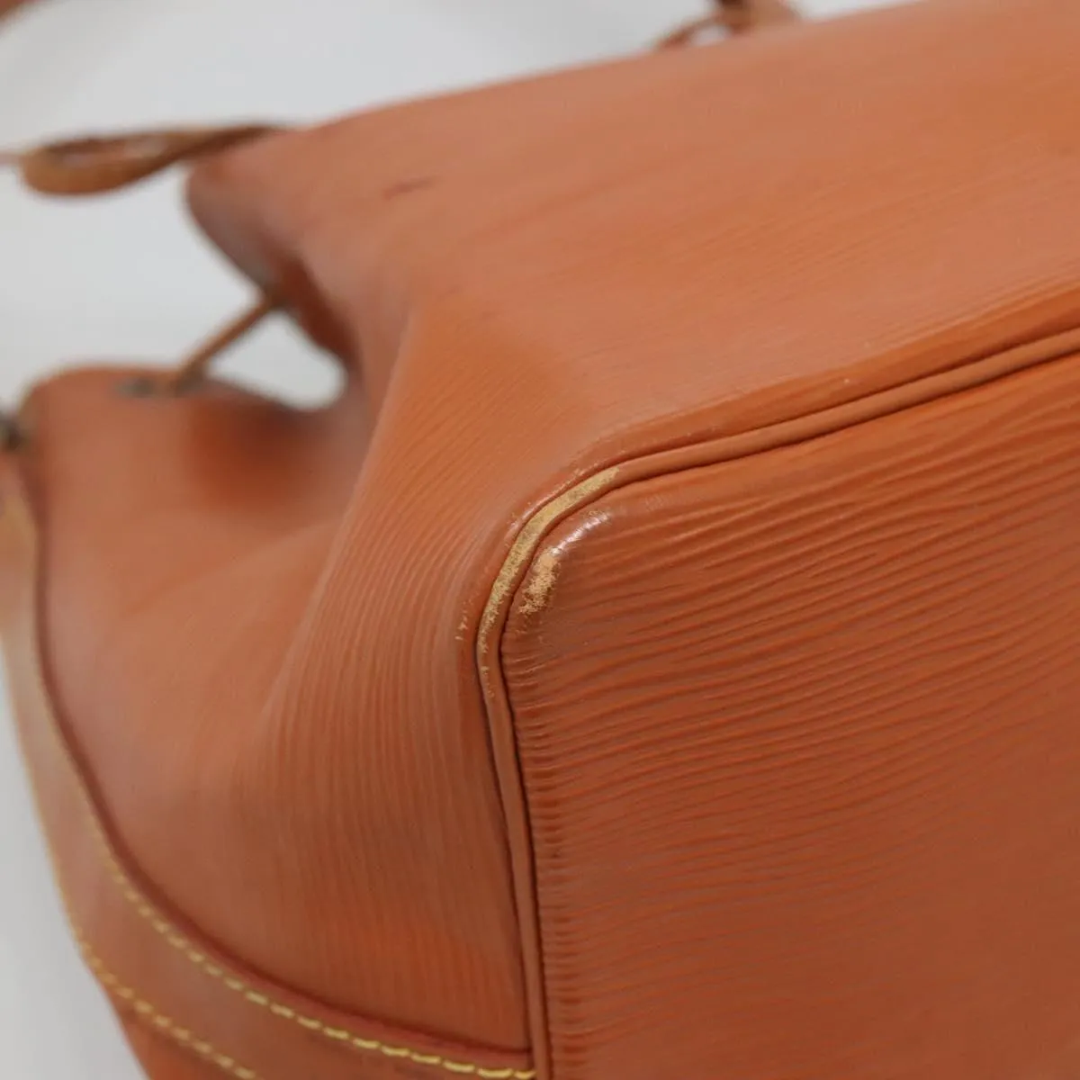 Louis Vuitton Noe Leather Shoulder Bag (Pre-Owned)