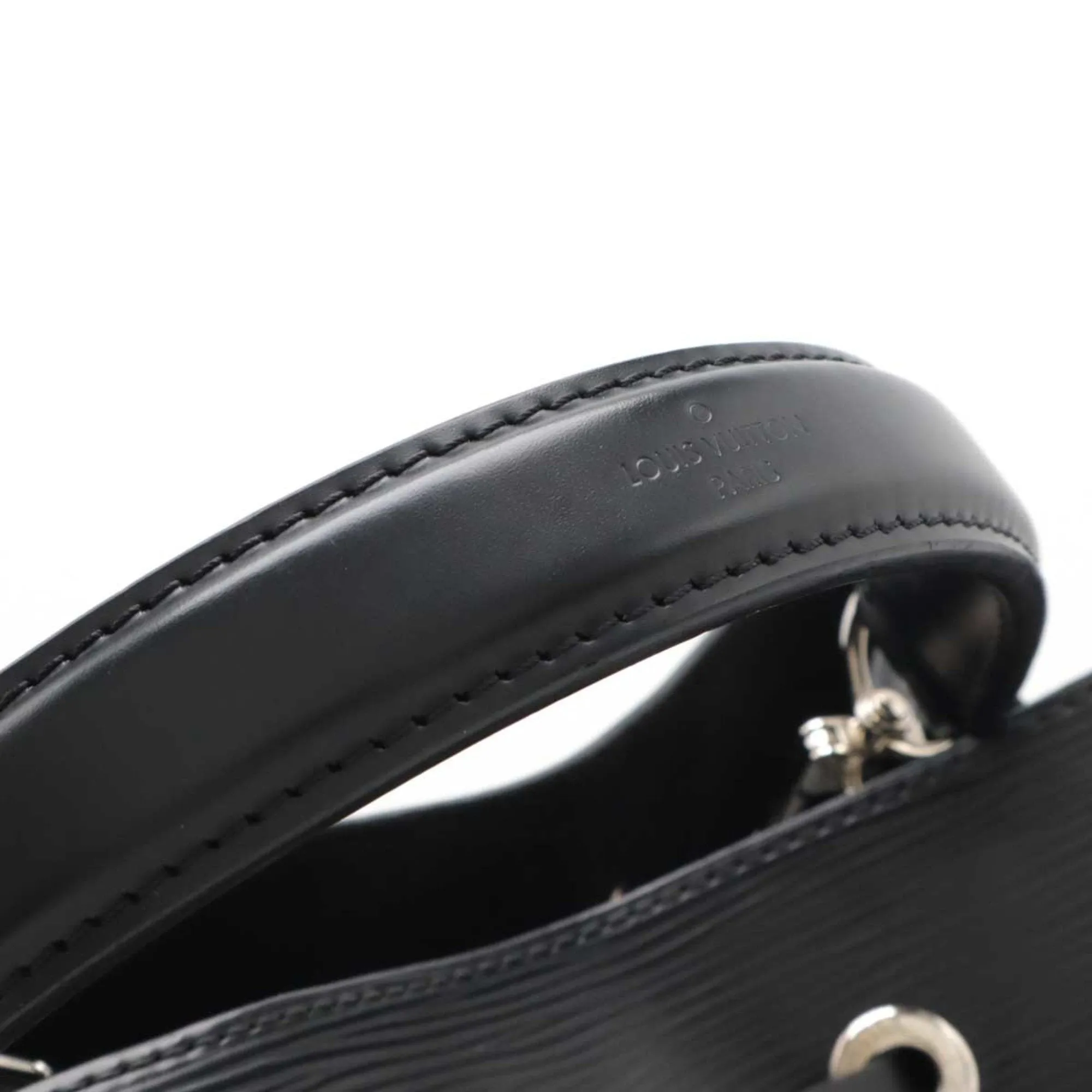 Louis Vuitton Noir Epi Leather Handbag Shoulder Bag (Pre-Owned)