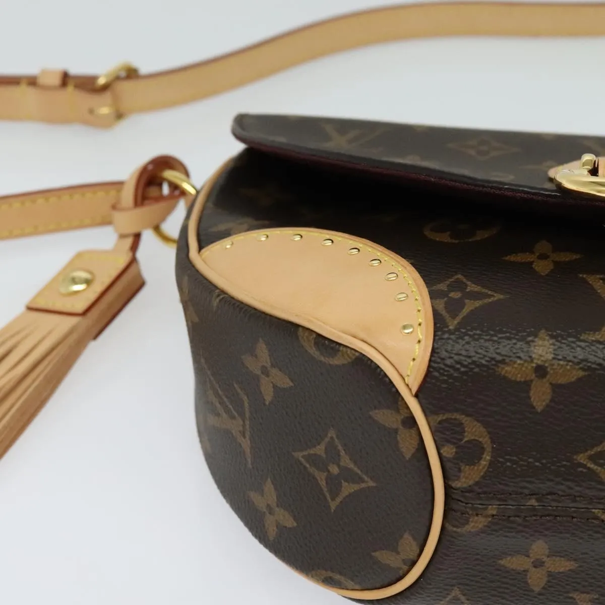 Louis Vuitton Saint Cloud Canvas Shoulder Bag (Pre-Owned)