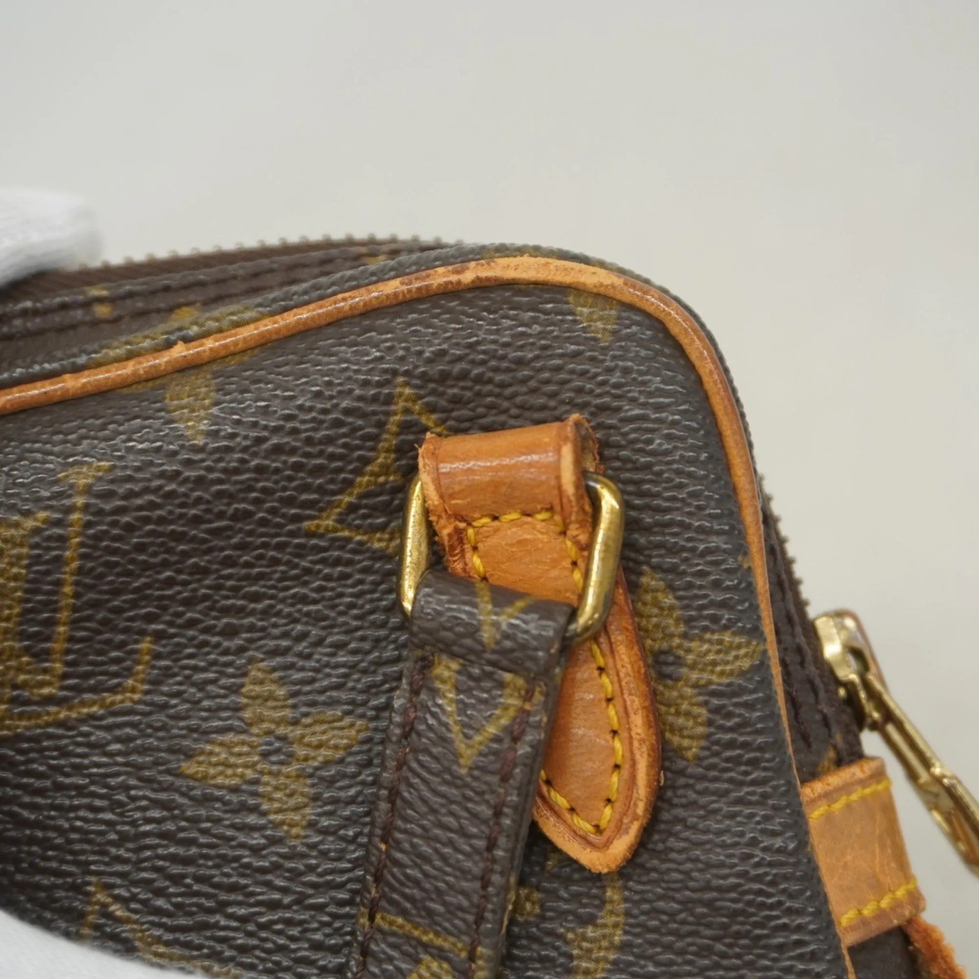 Louis Vuitton Shoulder Bag (Pre-Owned)