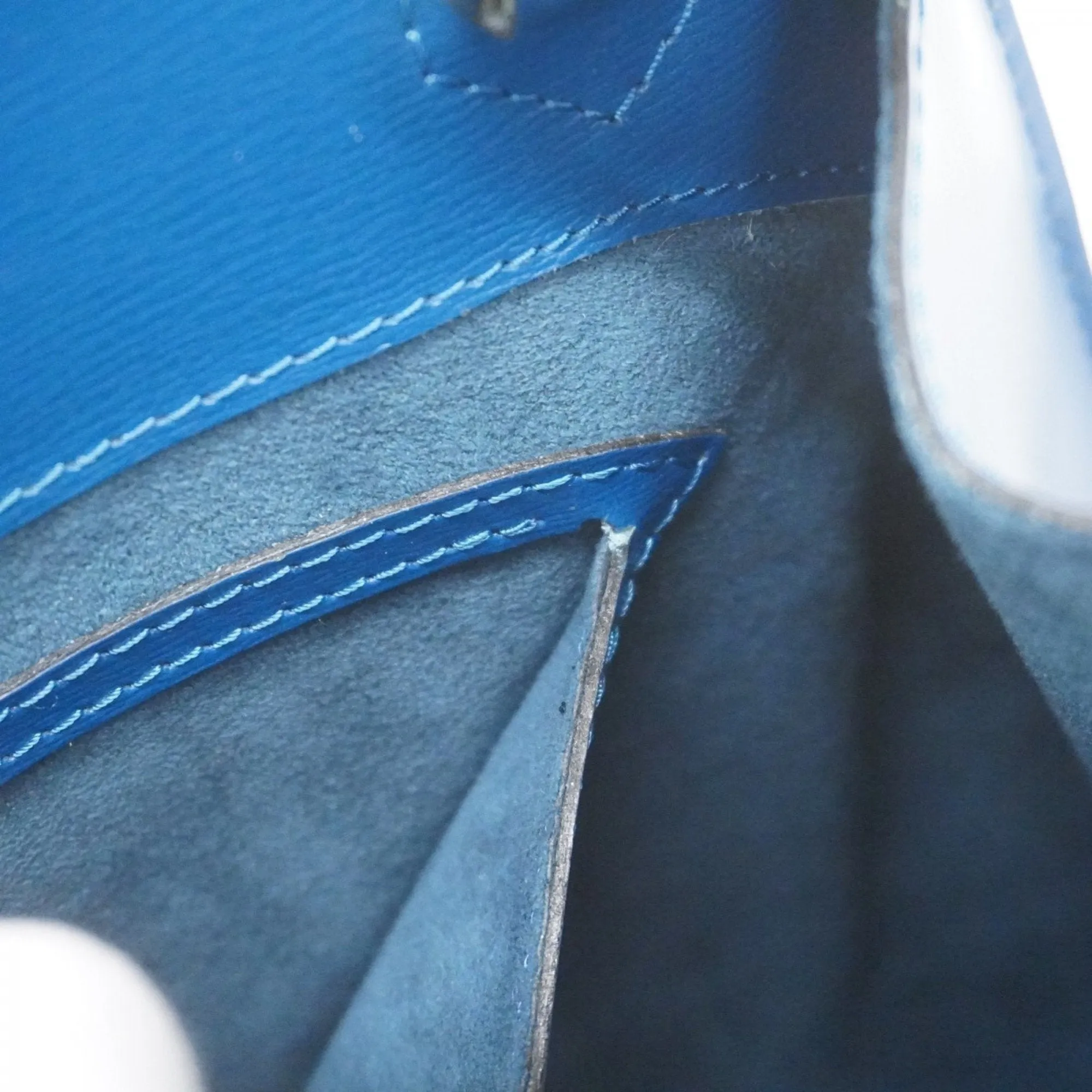 Louis Vuitton Shoulder Bag (Pre-Owned)