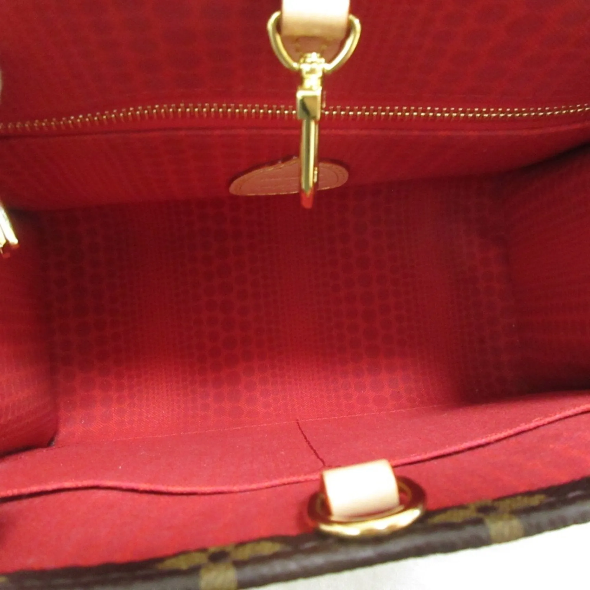 Louis Vuitton  Shoulder Bag (Pre-Owned)