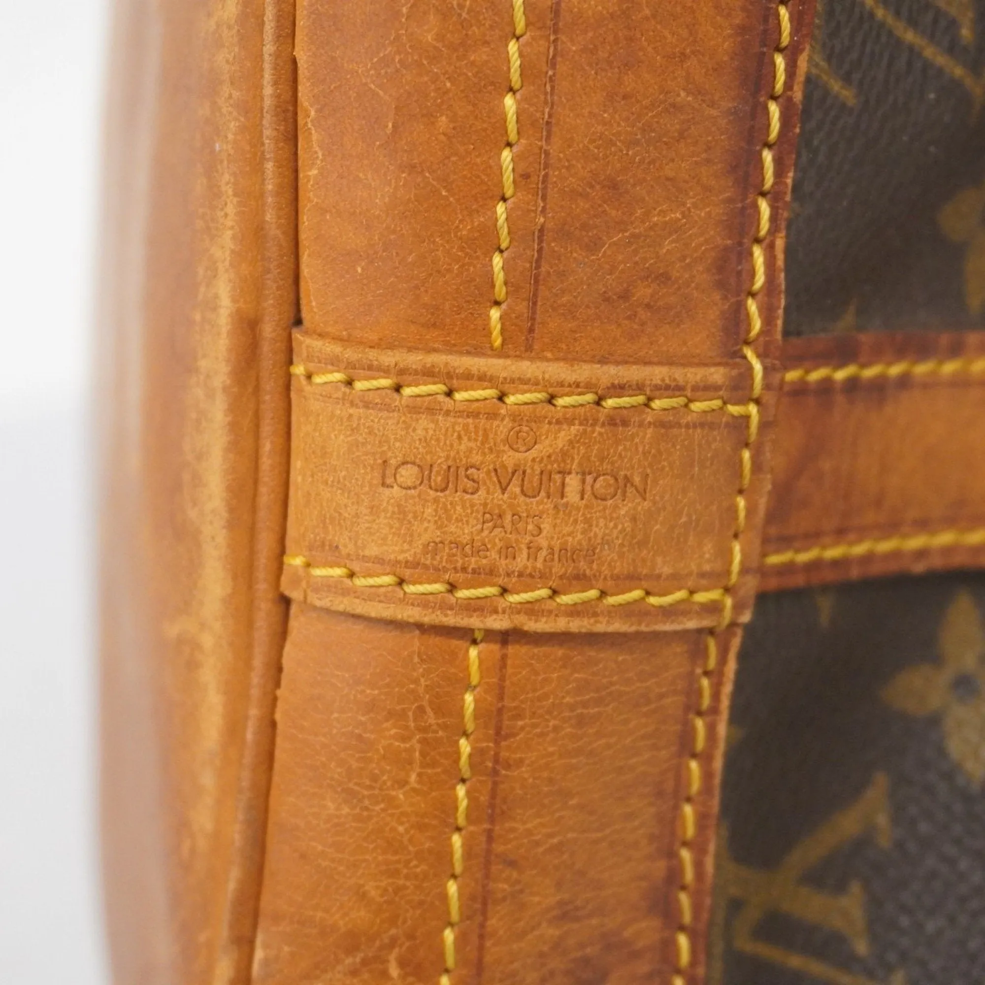 Louis Vuitton Shoulder Bag (Pre-Owned)