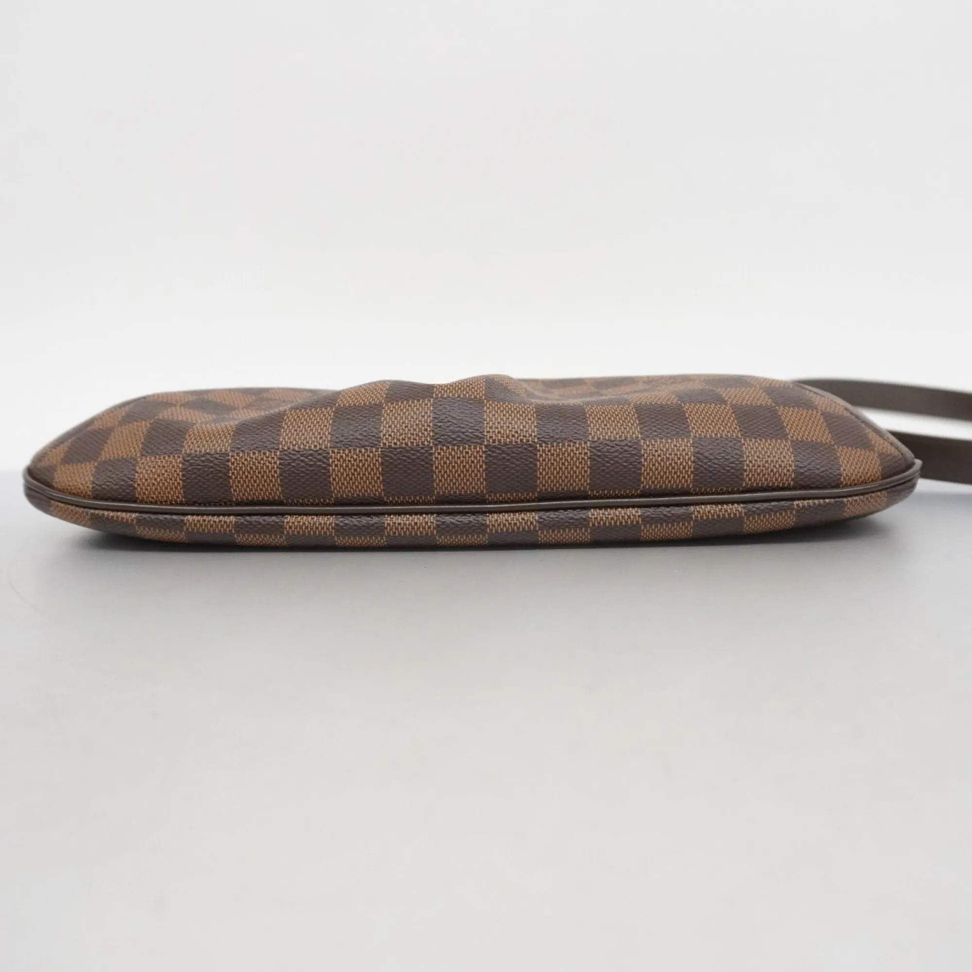 Louis Vuitton Shoulder Bag (Pre-Owned)