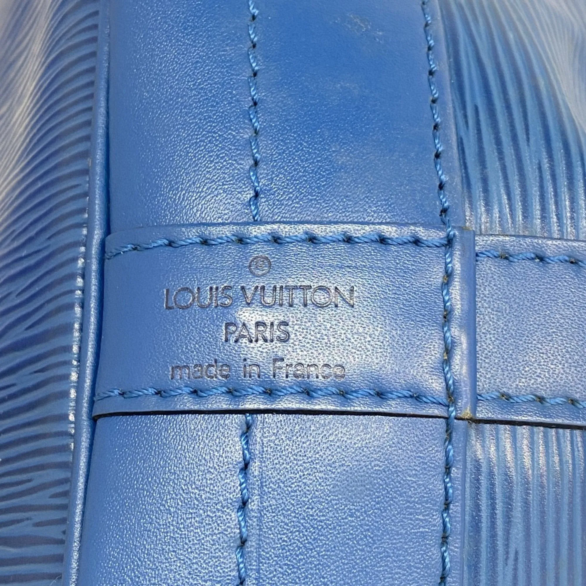 Louis Vuitton Shoulder Bag (Pre-Owned)