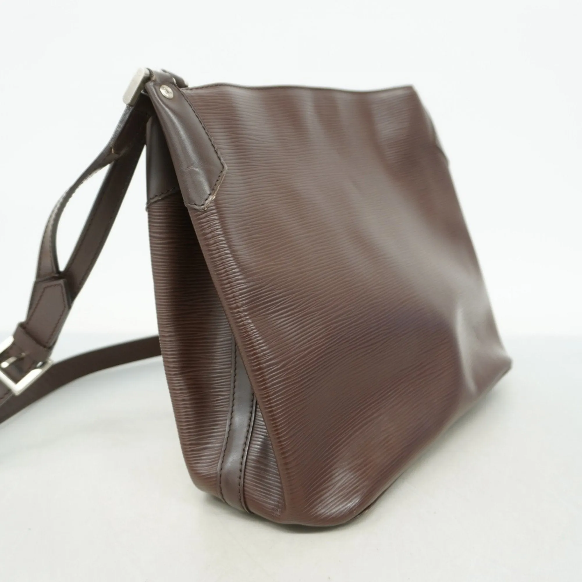 Louis Vuitton Shoulder Bag (Pre-Owned)