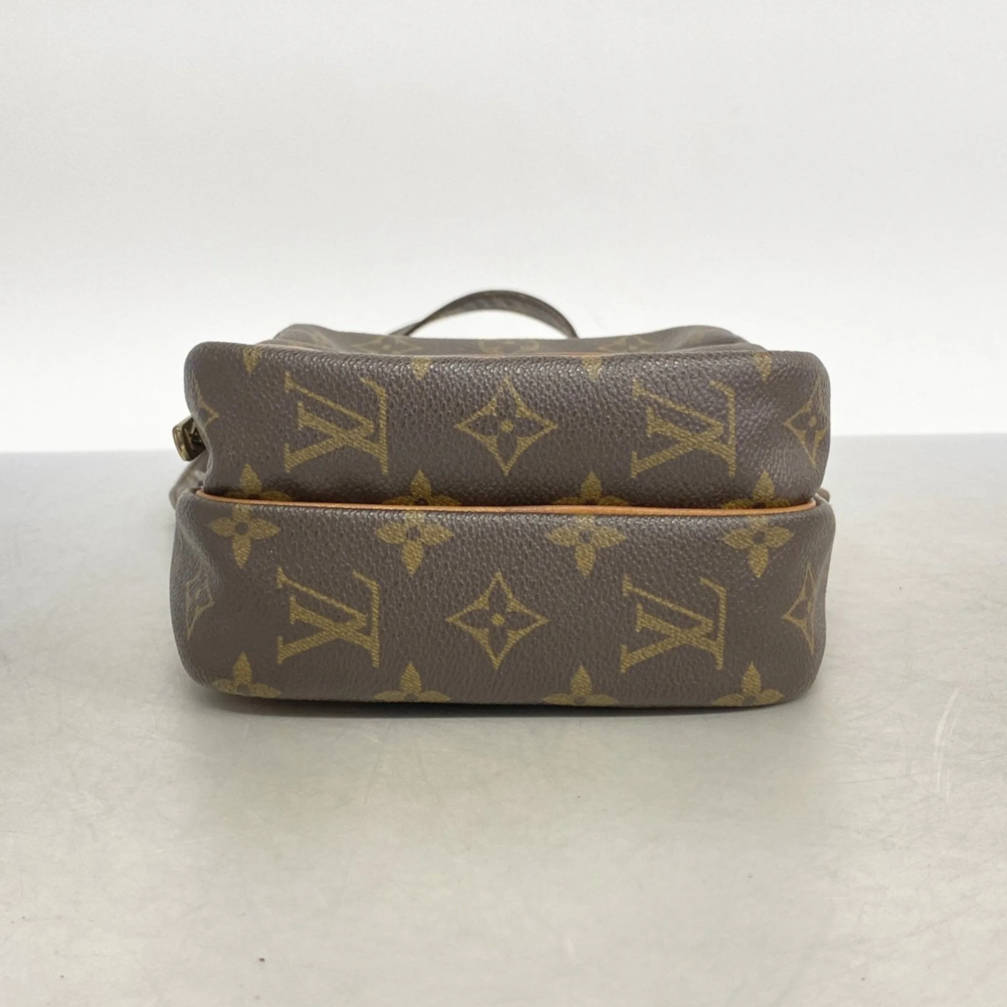 Louis Vuitton Shoulder Bag (Pre-Owned)