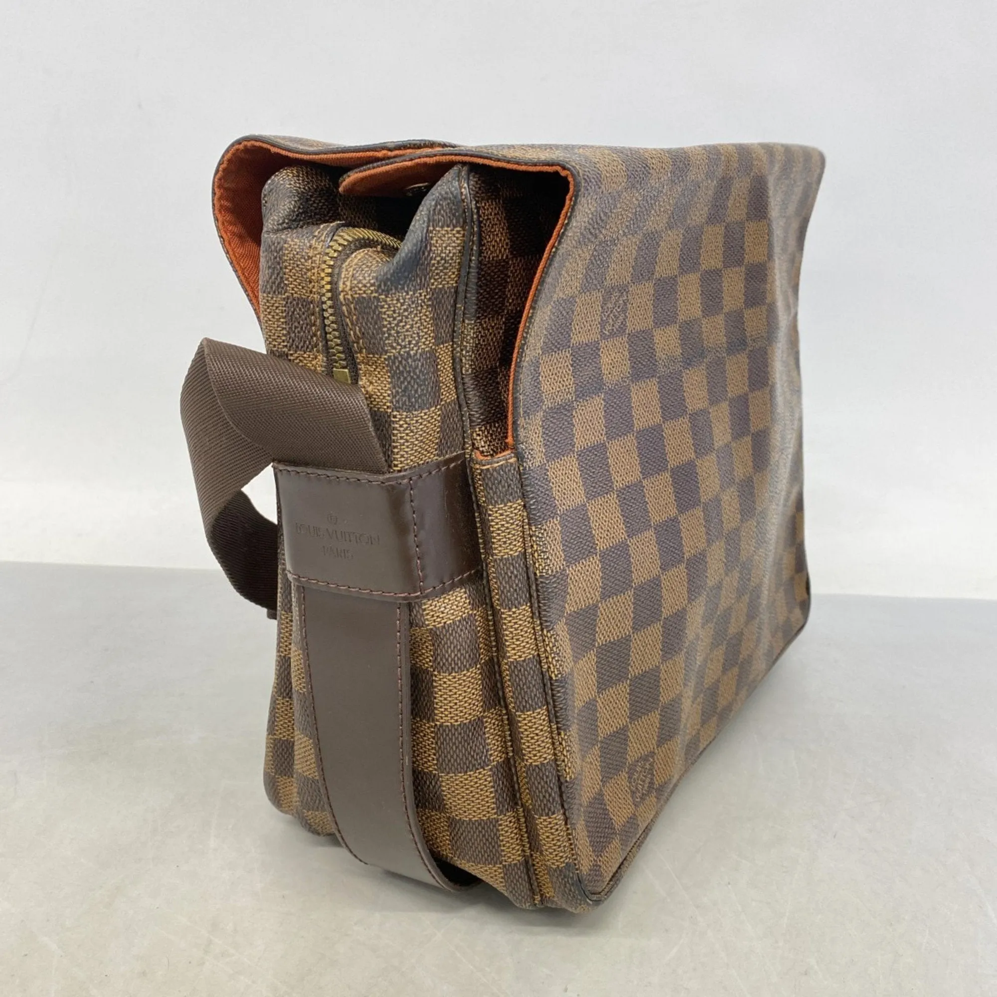 Louis Vuitton Shoulder Bag (Pre-Owned)