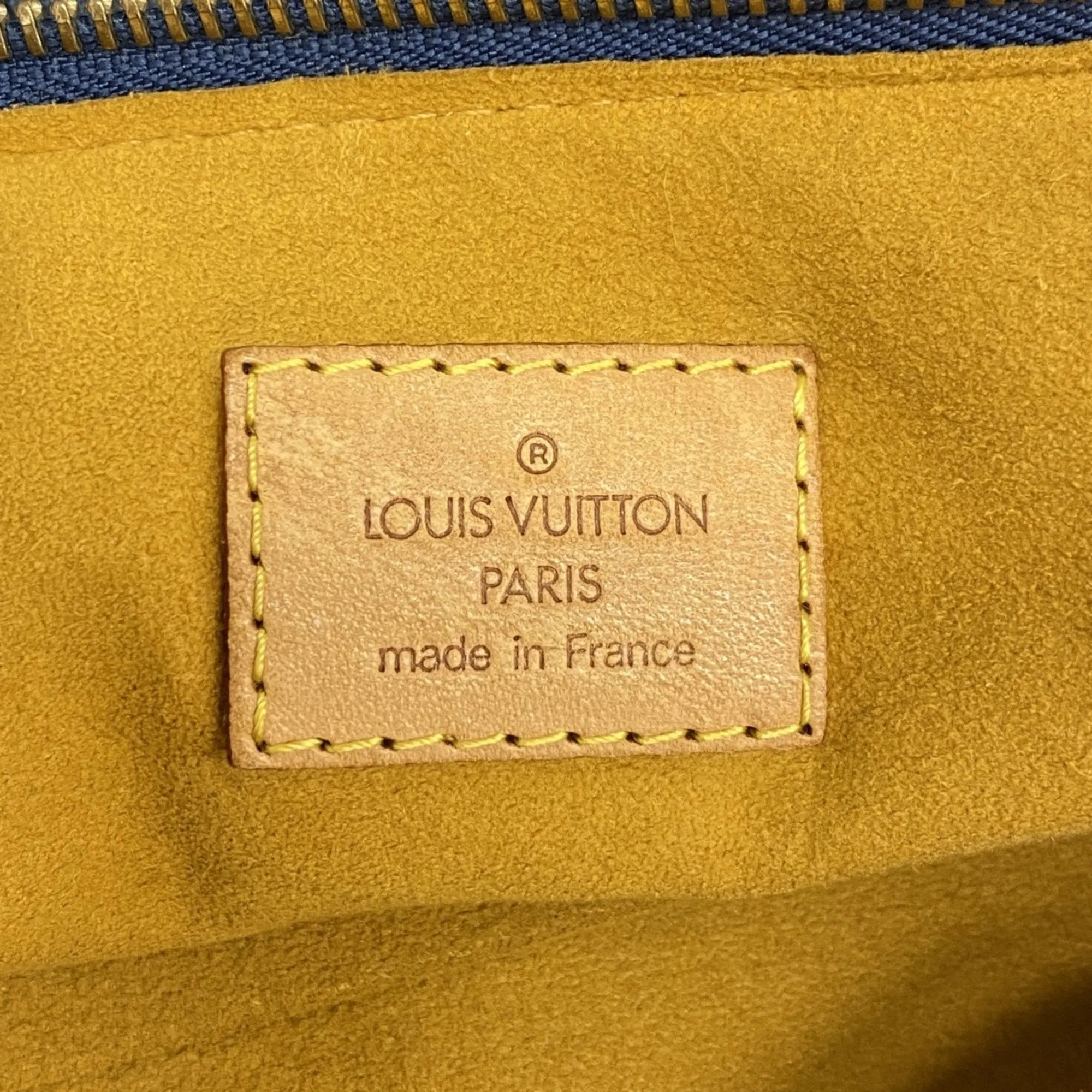 Louis Vuitton Shoulder Bag (Pre-Owned)