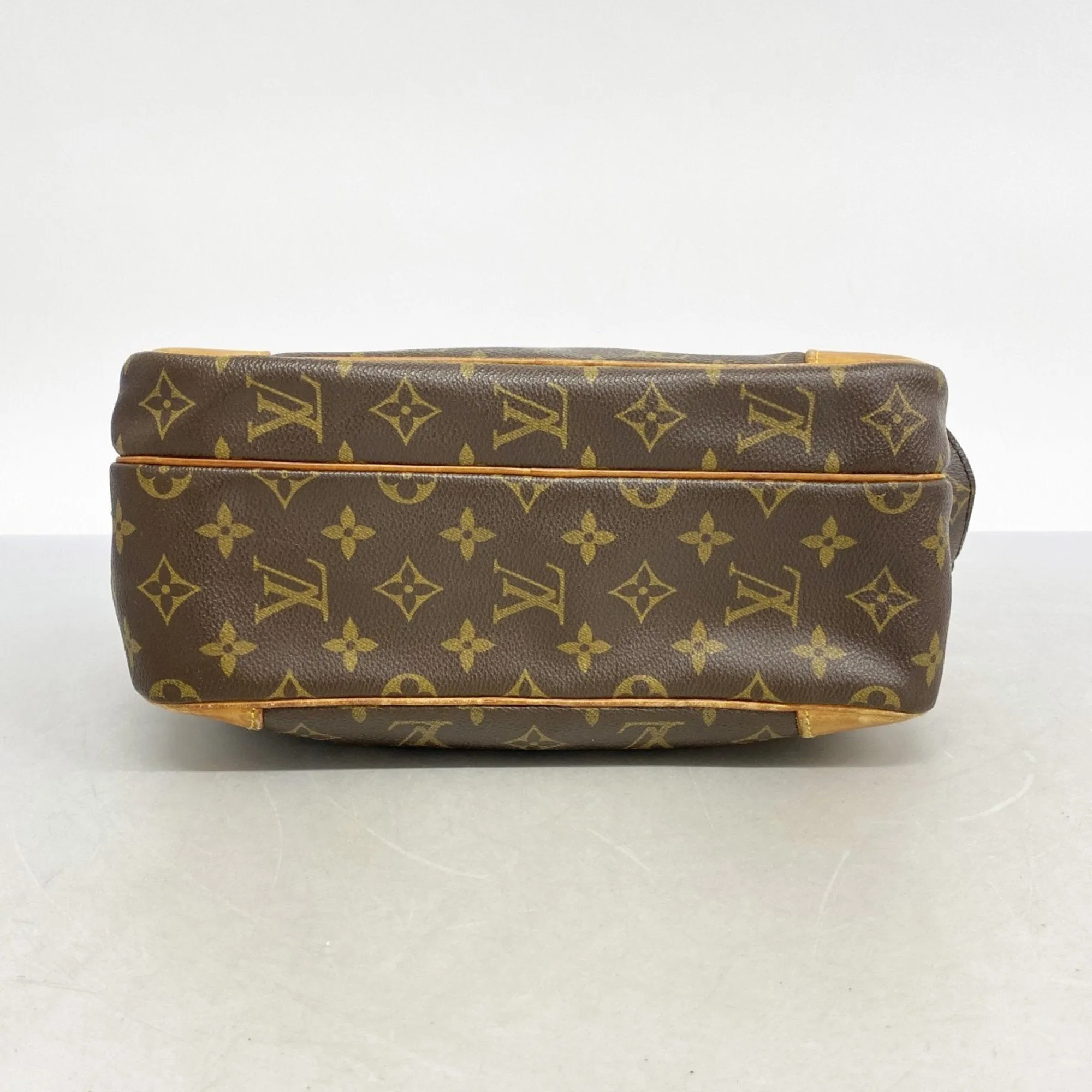 Louis Vuitton Shoulder Bag (Pre-Owned)