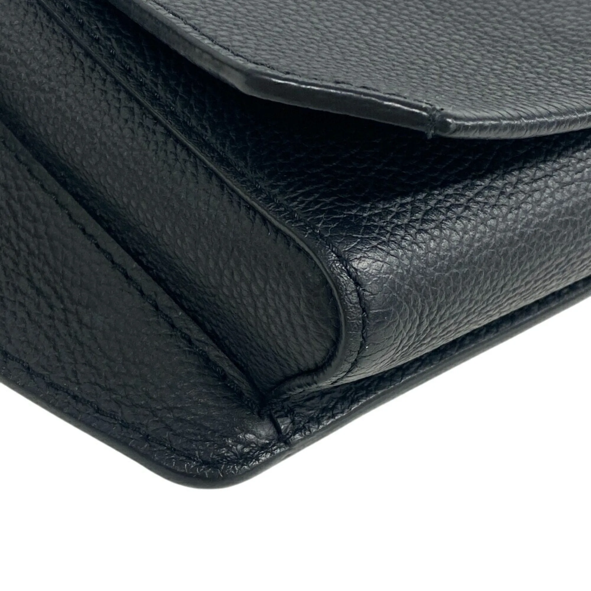 Louis Vuitton Takeoff Leather Shoulder Bag (Pre-Owned)