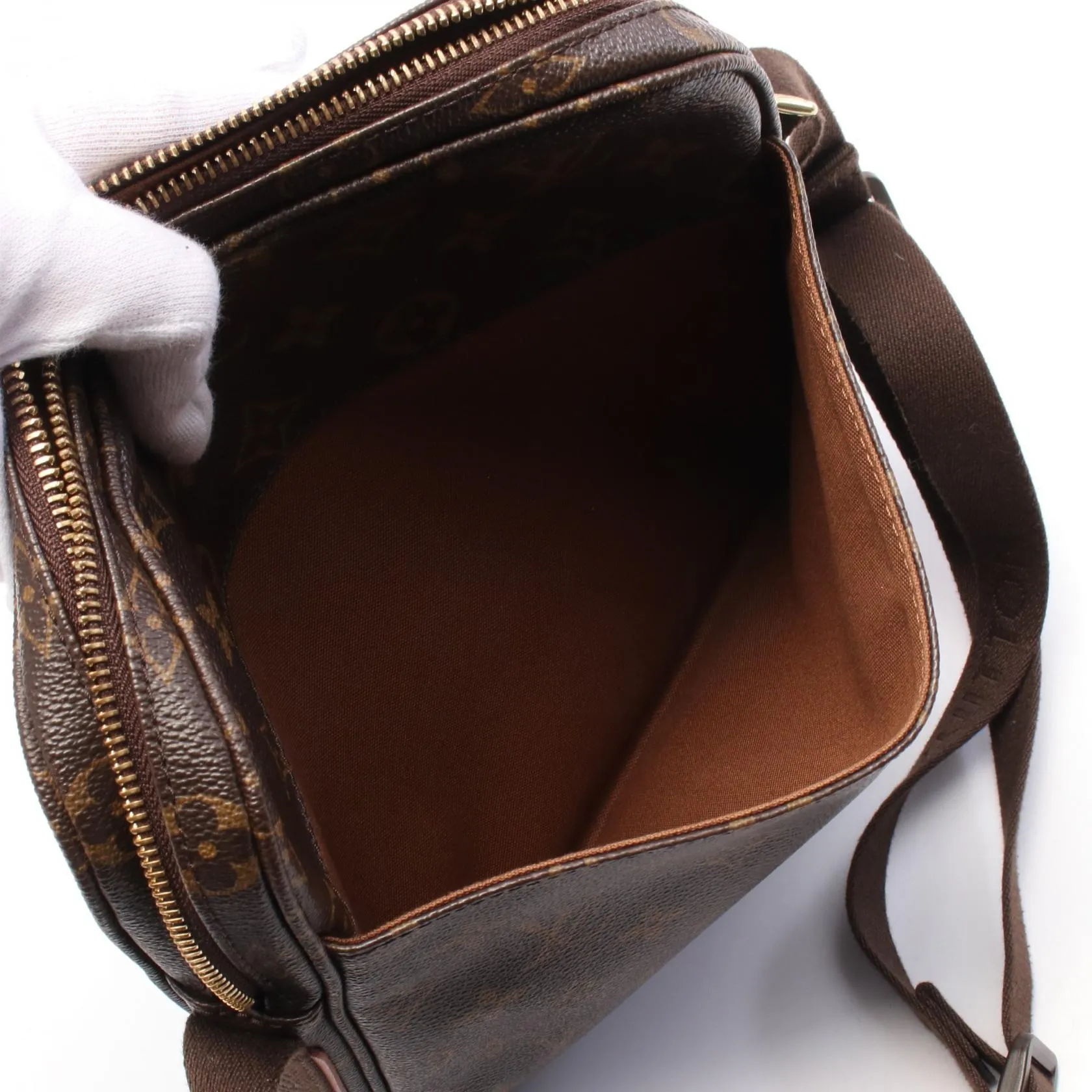 Louis Vuitton Trotteur Beaubourg Shoulder Bag