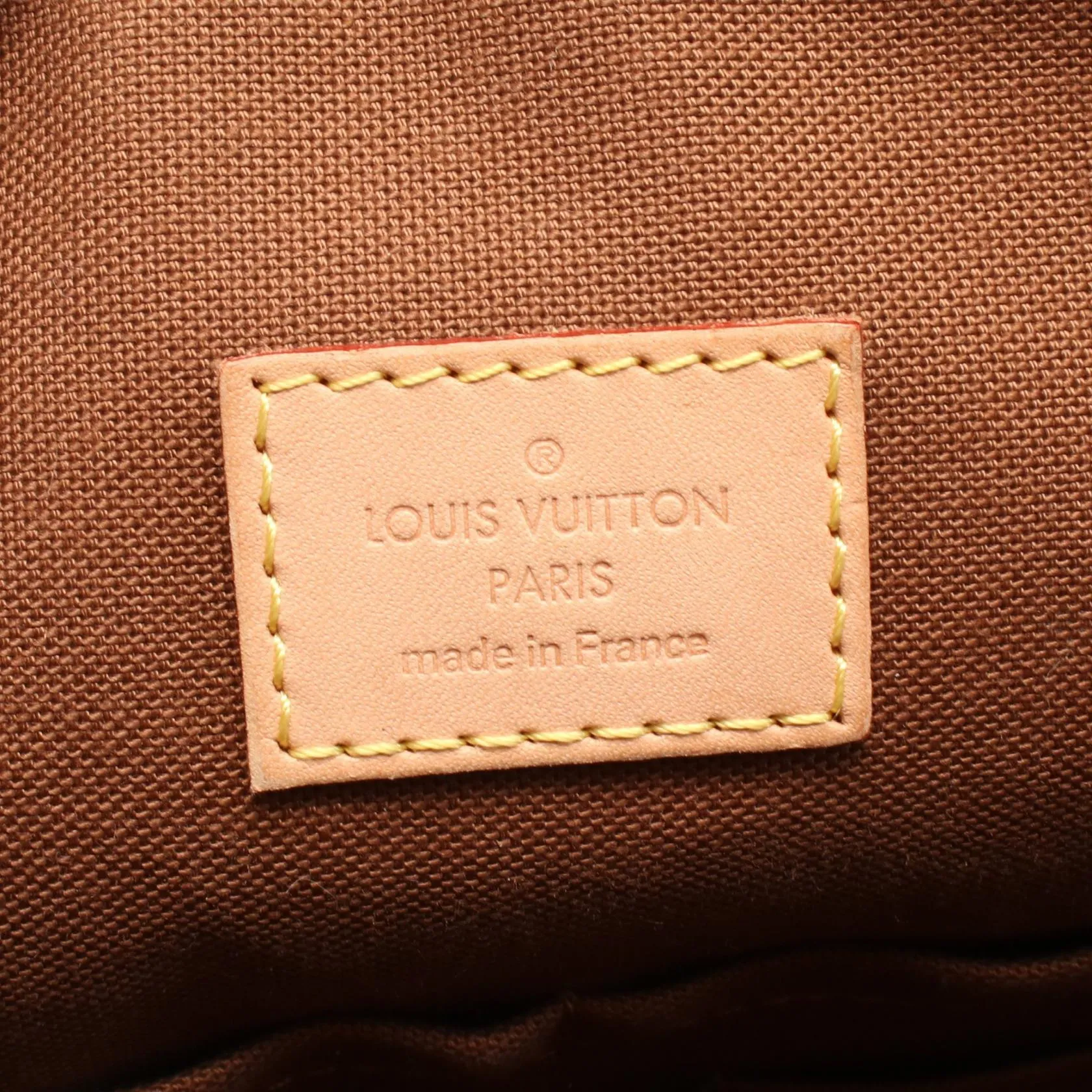 Louis Vuitton Trotteur Beaubourg Shoulder Bag