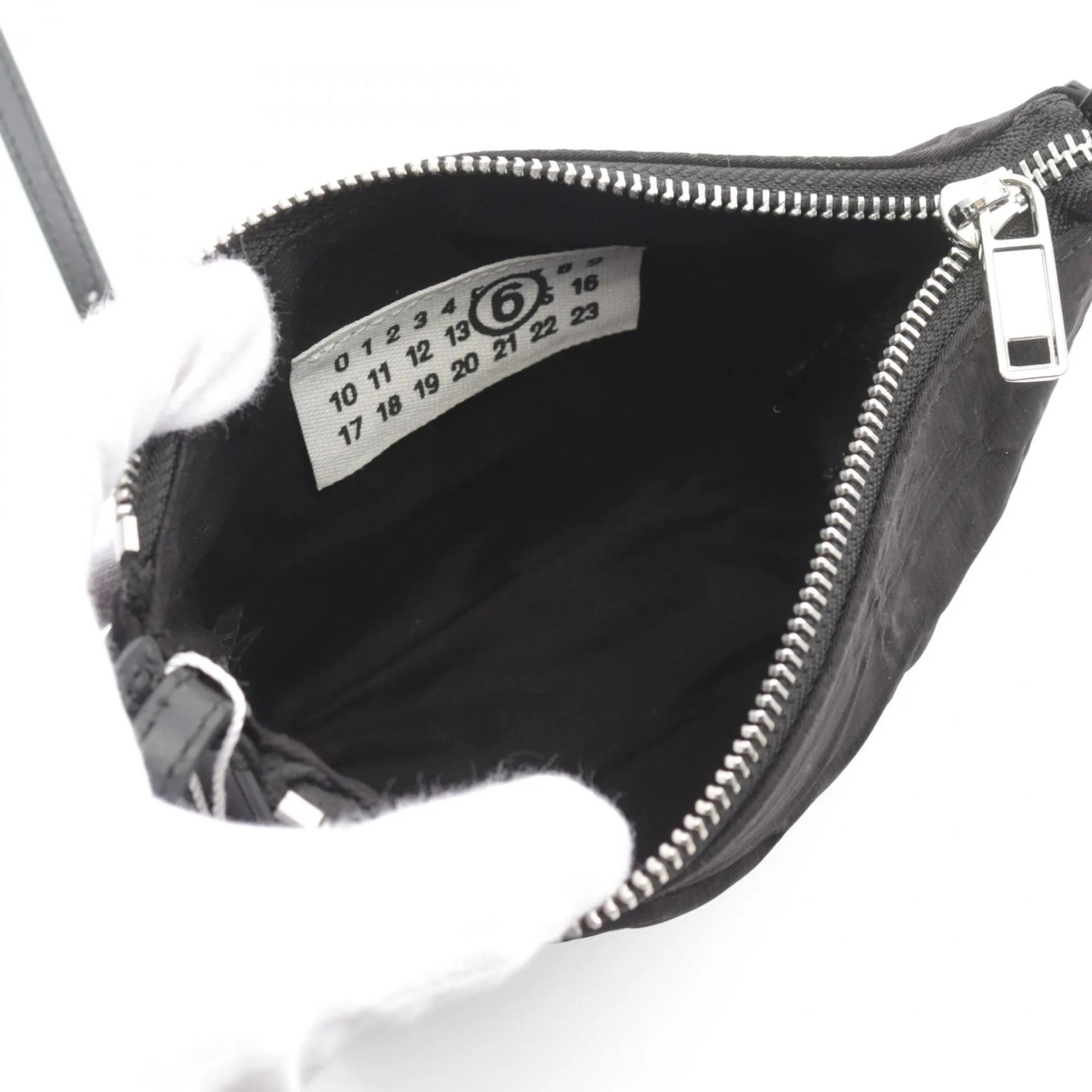 Mm6 Maison Margiela Nylon Leather Shoulder Bag (Pre-Owned)
