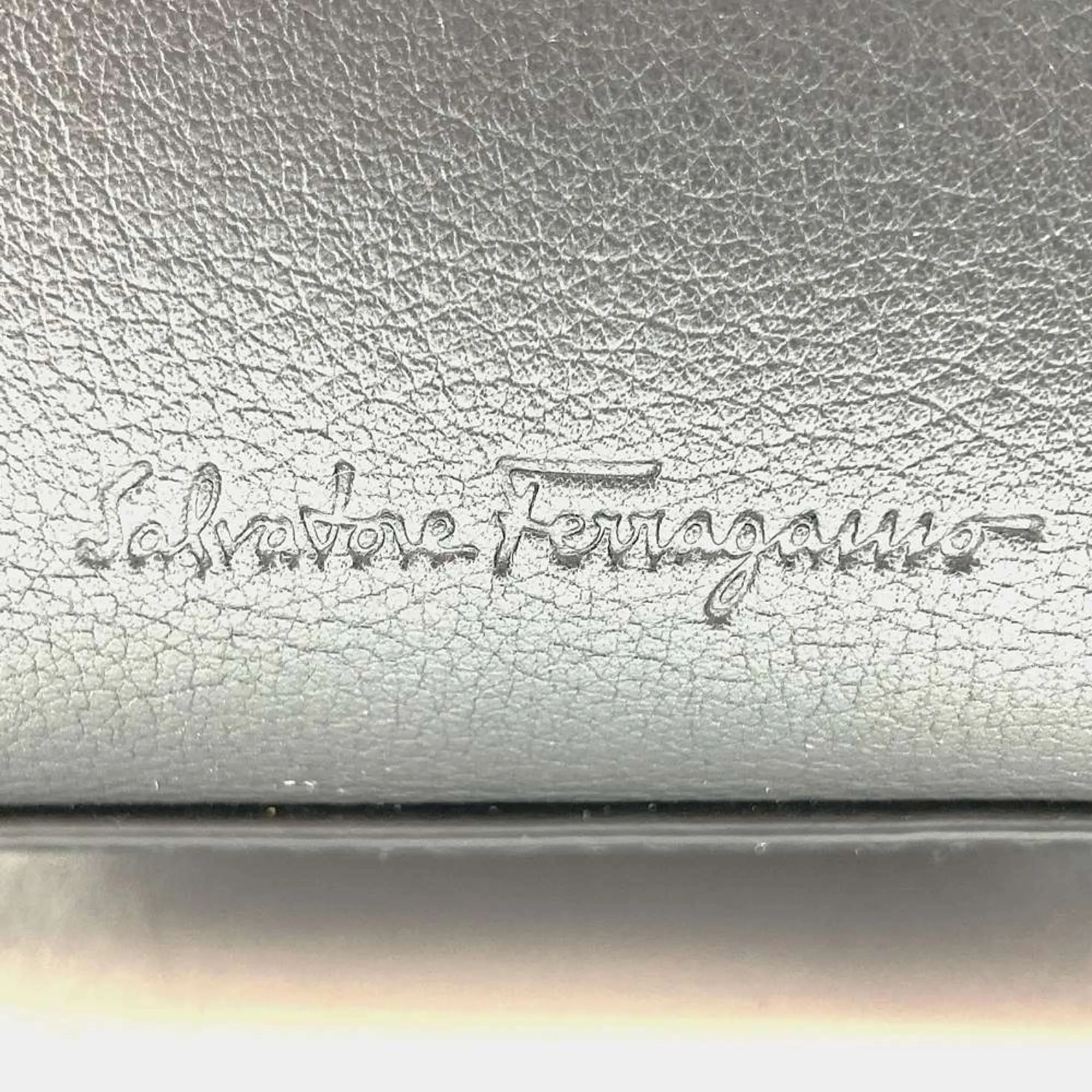 Salvatore Ferragamo Leather Handbag Shoulder Bag (Pre-Owned)