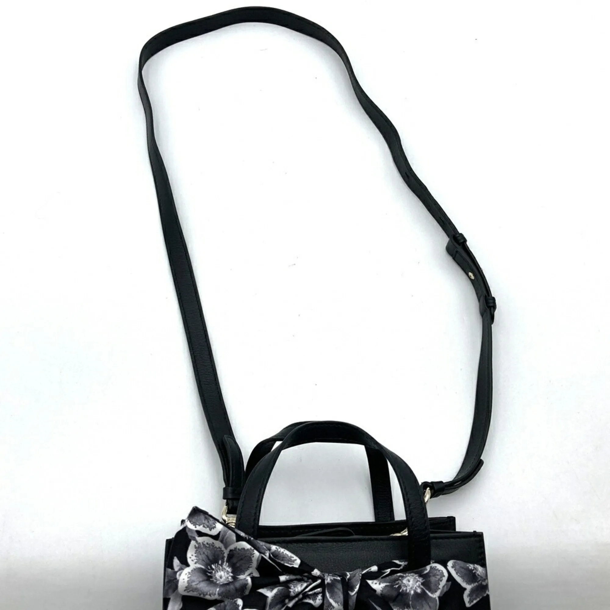 Salvatore Ferragamo Leather Handbag Shoulder Bag (Pre-Owned)