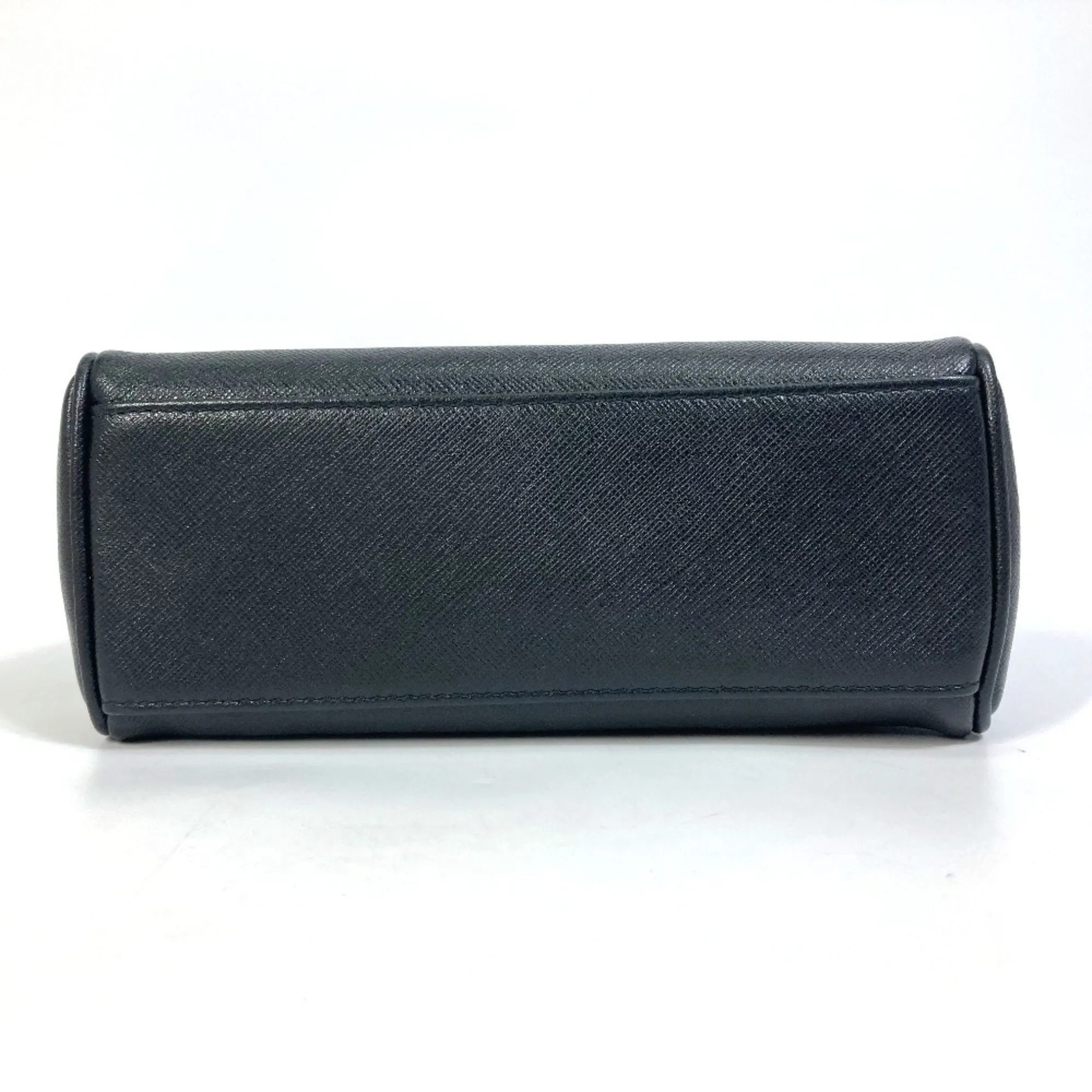 Salvatore Ferragamo Leather Shoulder Bag (Pre-Owned)
