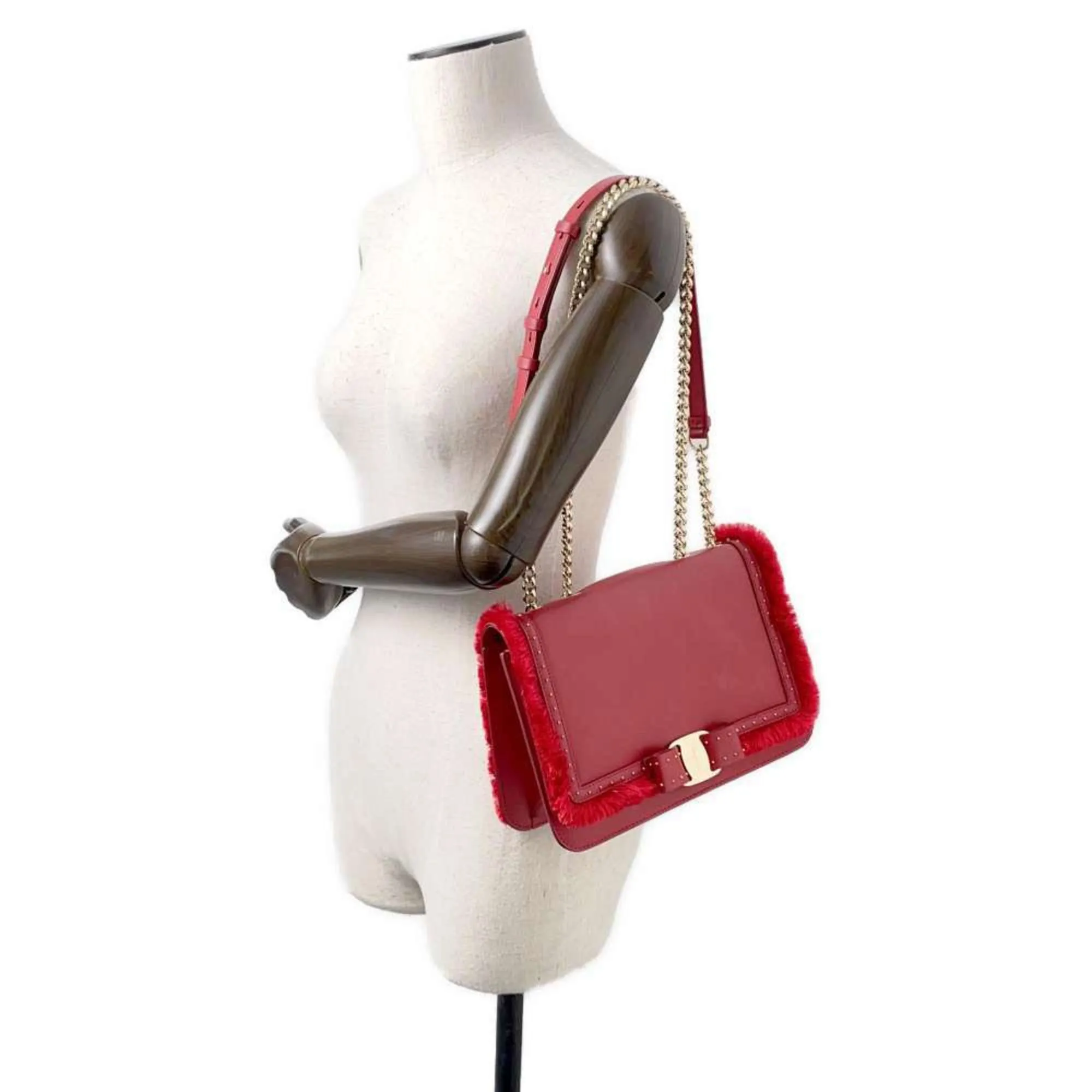 Salvatore Ferragamo Vara Leather Shoulder Bag (Pre-Owned)