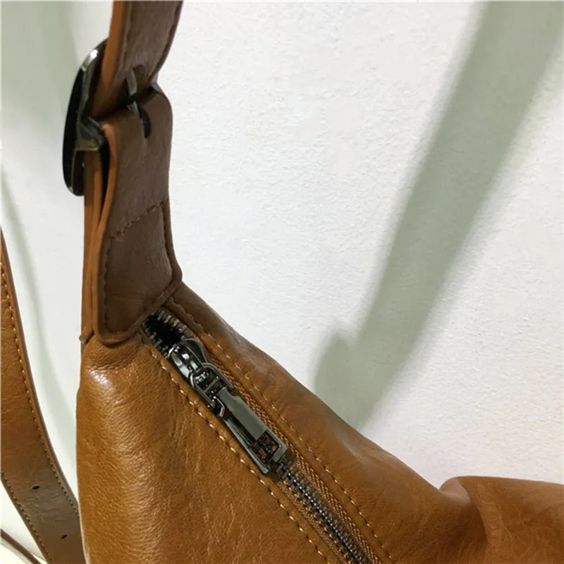 Versatile Dumpling Shoulder Bag: Simple Elegance