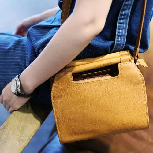 Vintage Tan Leather Womens Wooden Top Handle Satchel Handbag Women's Satchel Shoulder Bag