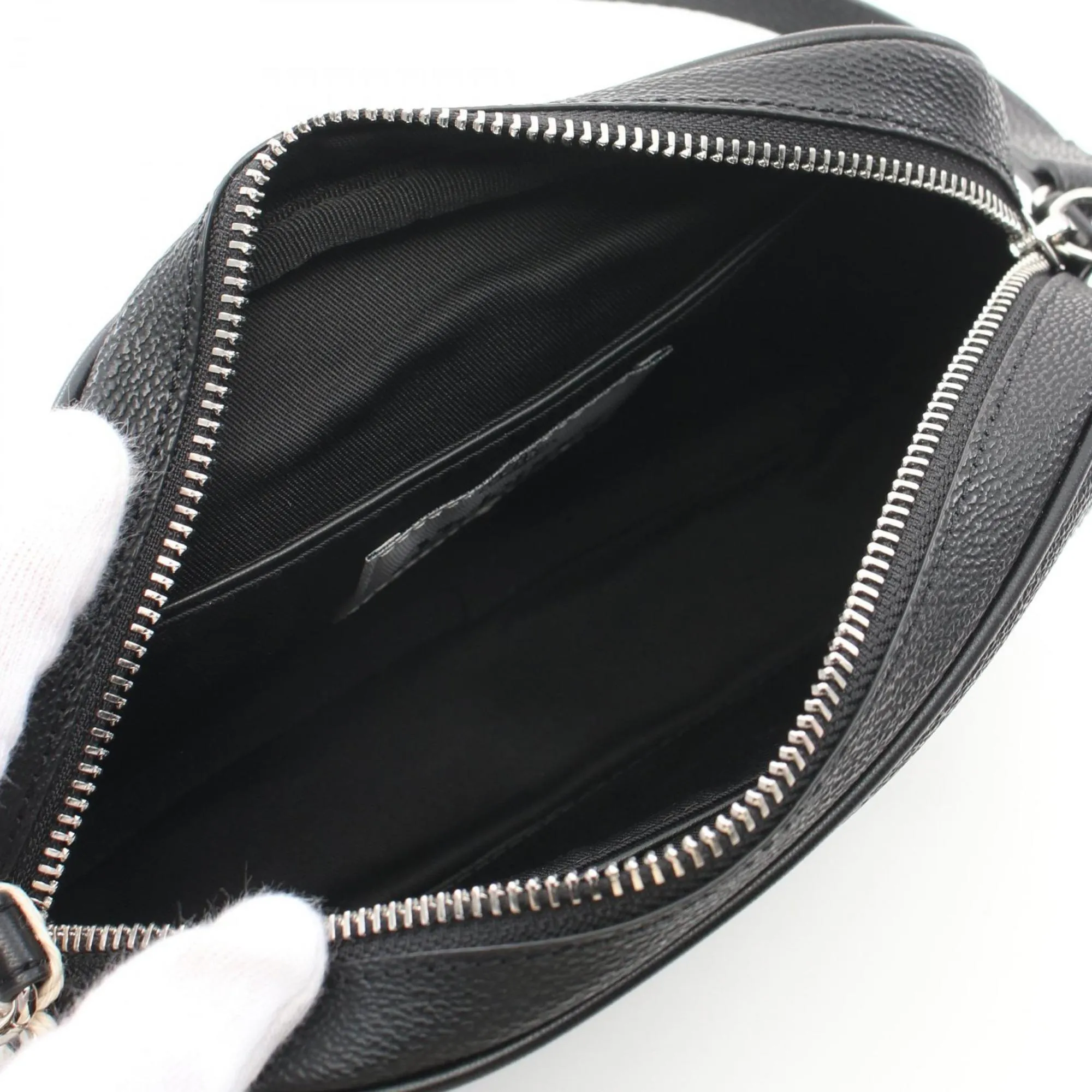Vivienne Westwood Shoulder Bag (Pre-Owned)