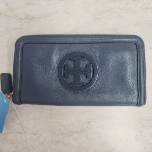 Wallet Designer By Tory Burch  Size: Large