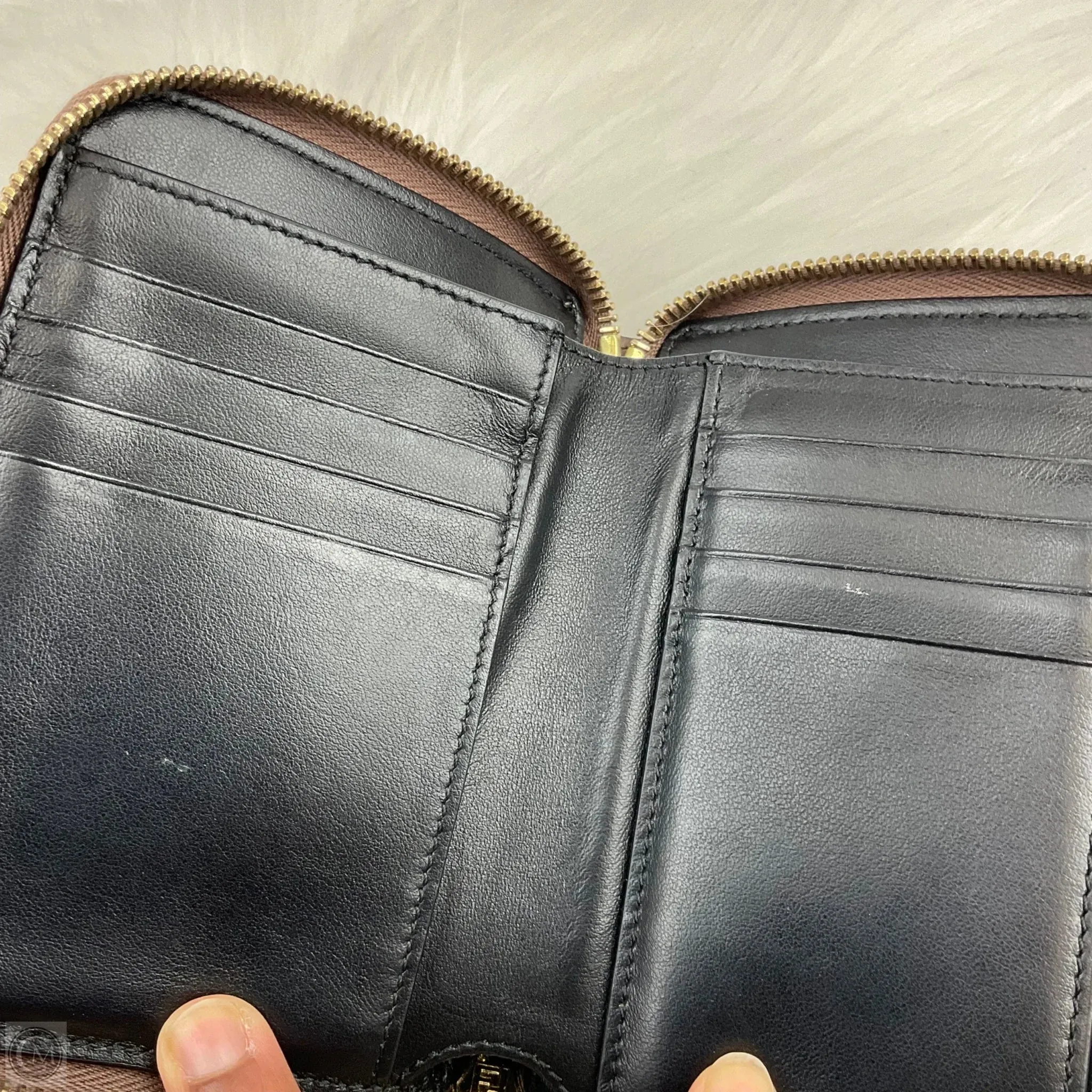 Wallet Luxury Designer By Fendi, Size: Small
