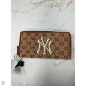 Wallet Luxury Designer By Gucci, Size: Large