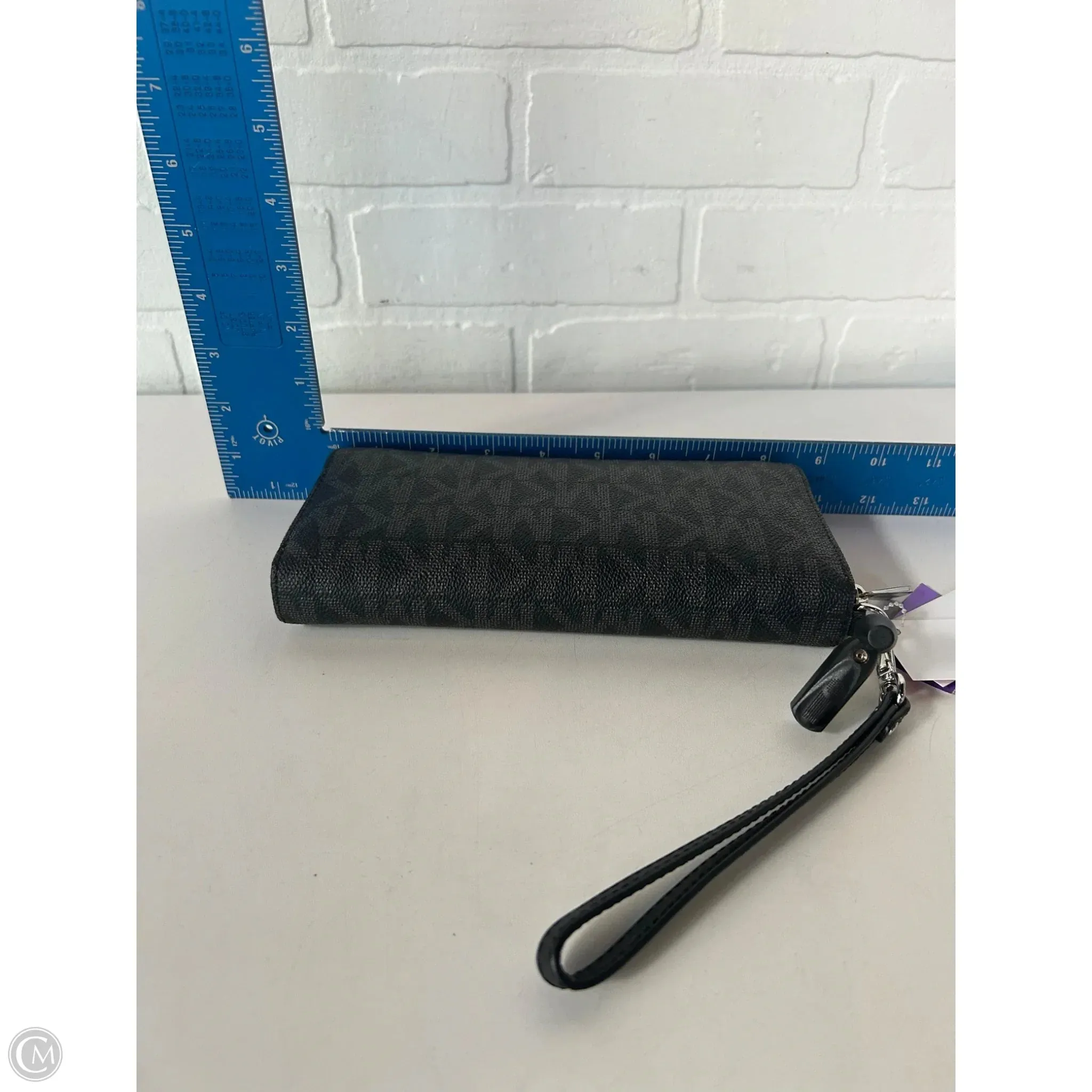 Wristlet Designer By Michael Kors, Size: Large
